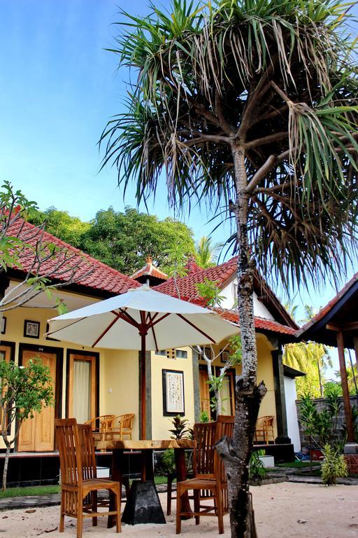 Surya Home Stay Lembongan Exterior foto