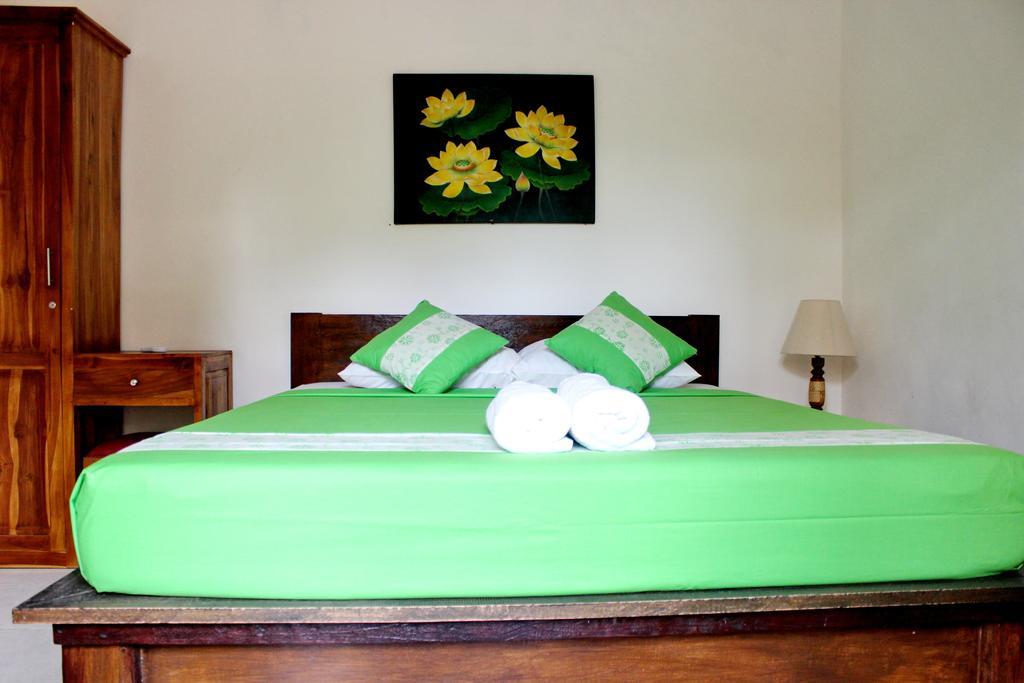 Surya Home Stay Lembongan Quarto foto