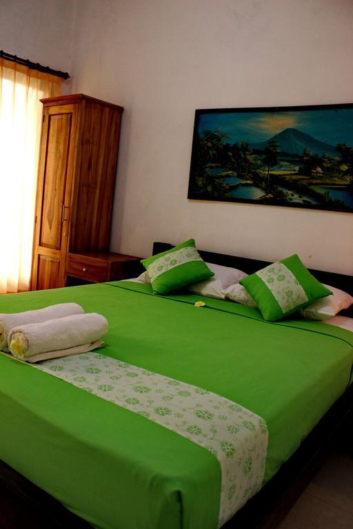 Surya Home Stay Lembongan Quarto foto